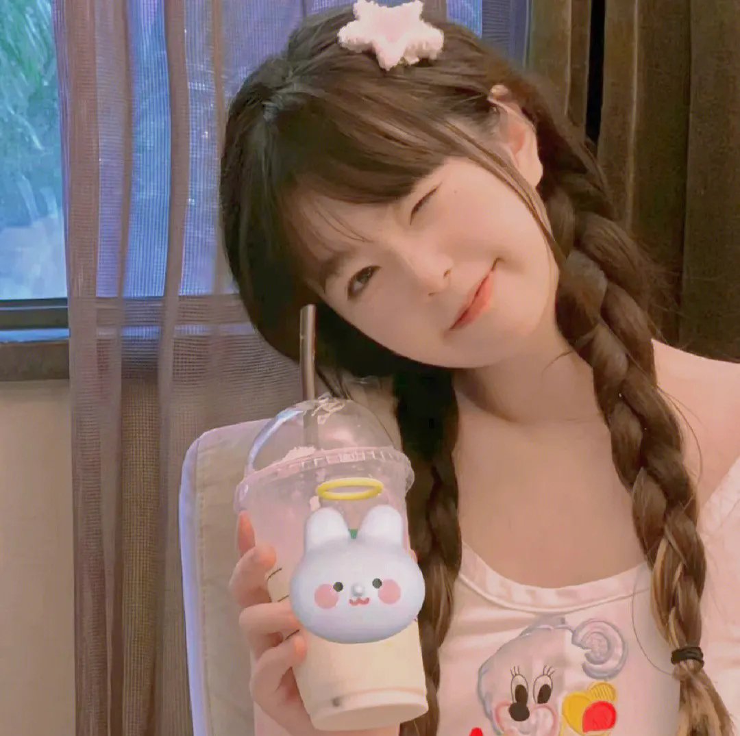 被扔狼山她靠驭兽风生水起